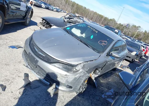 2015 Chrysler 200 S z USA, uszkodzony, nr VIN 1C3CCCBB4FN724861